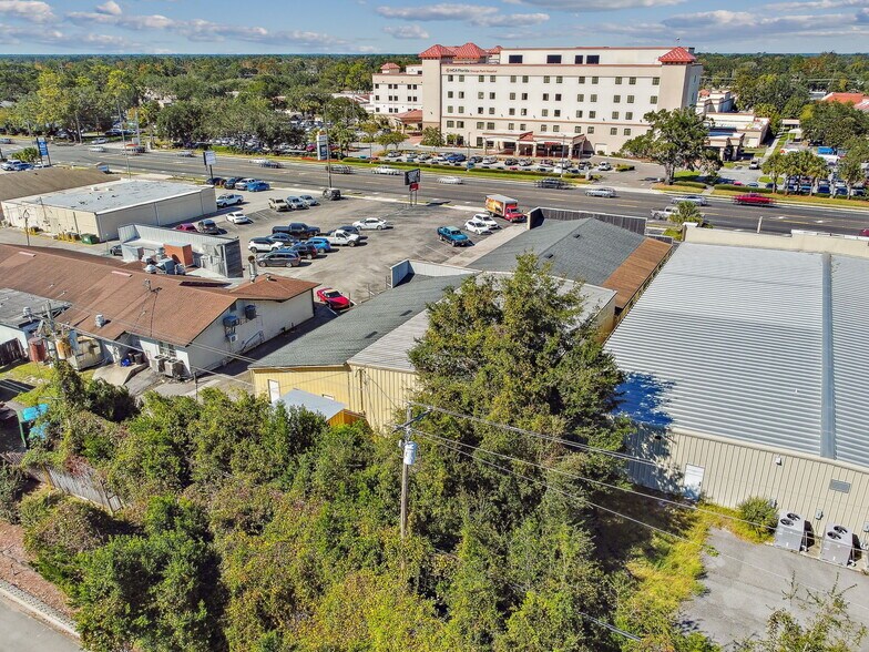More Photos Of 1956 Kingsley Ave, Orange Park General Retail For Lease