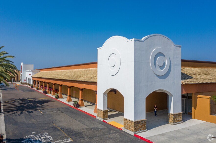 More Photos Of 427-499 College Blvd, Oceanside Unknown For Lease