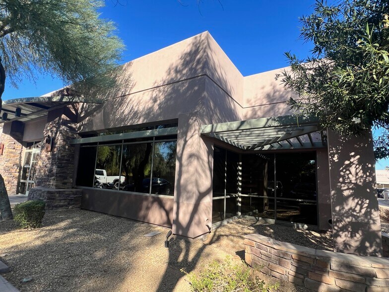 More Photos Of 6677 W Thunderbird Rd, Glendale Medical For Sale