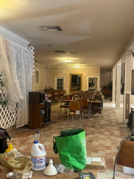 More Photos Of 5824 Doniphan Dr, El Paso Freestanding For Sale