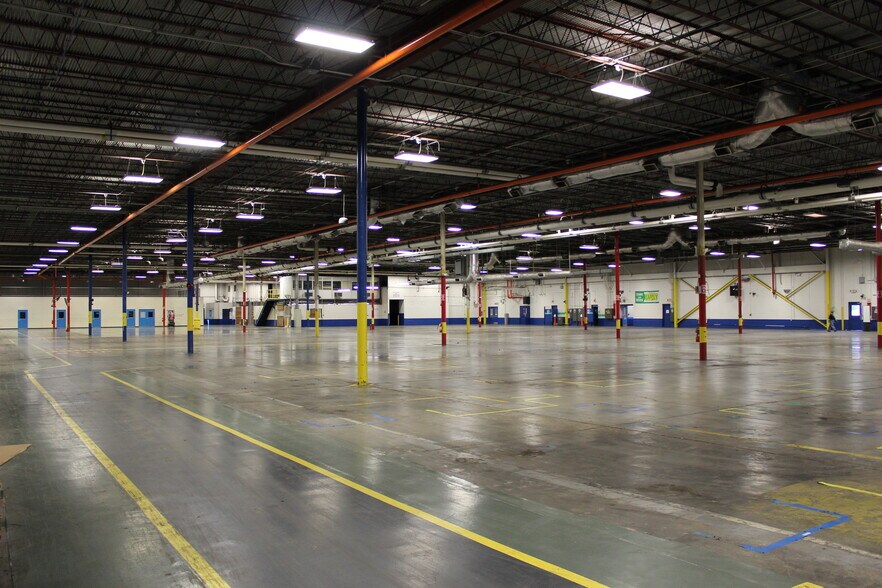 More Photos Of 208 Copper Top Ln NE, Cleveland Warehouse For Lease