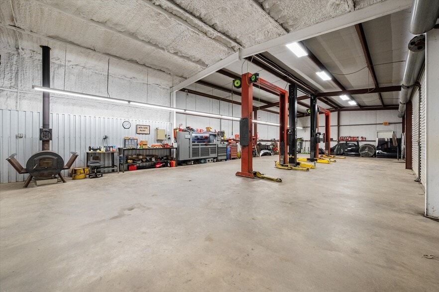 More Photos Of 308 S Beaton St, Corsicana Office For Sale