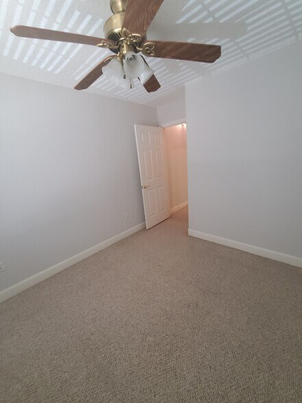 More Photos Of 1700 FM 517 Rd E, Dickinson Loft Creative Space For Lease