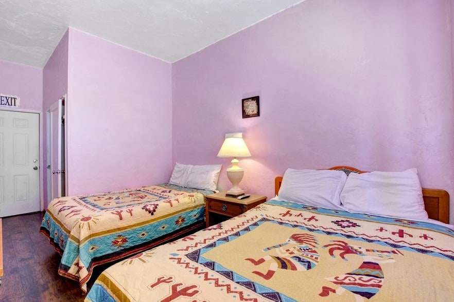 More Photos Of 115 W Gaviland St, Searchlight Hotel For Sale