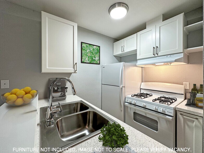 More Photos Of 630 N Van Buren St, Stockton Apartments For Sale