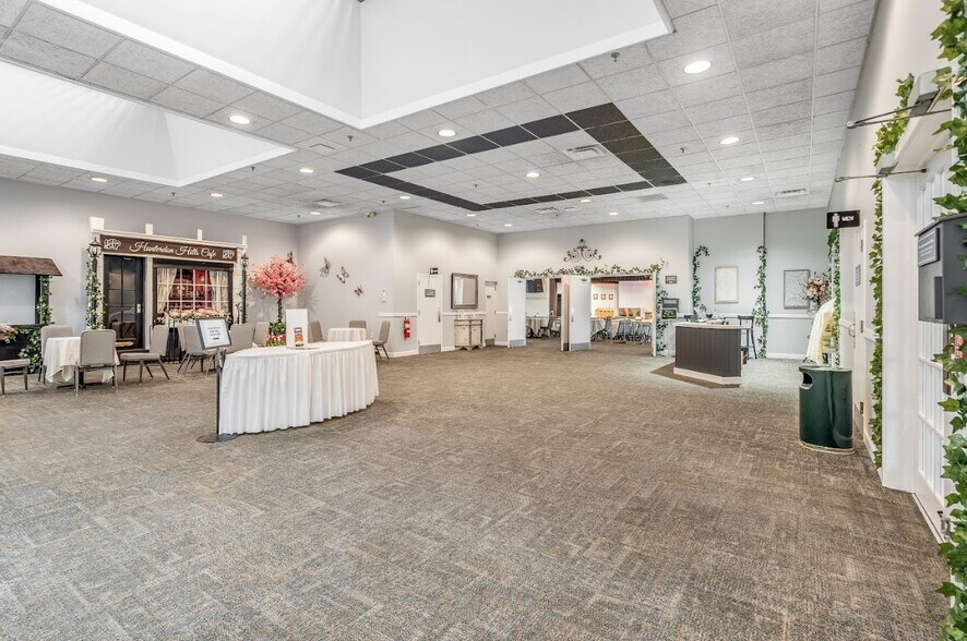 More Photos Of 88 Route 173 W, Hampton Lodge Meeting Hall For Sale