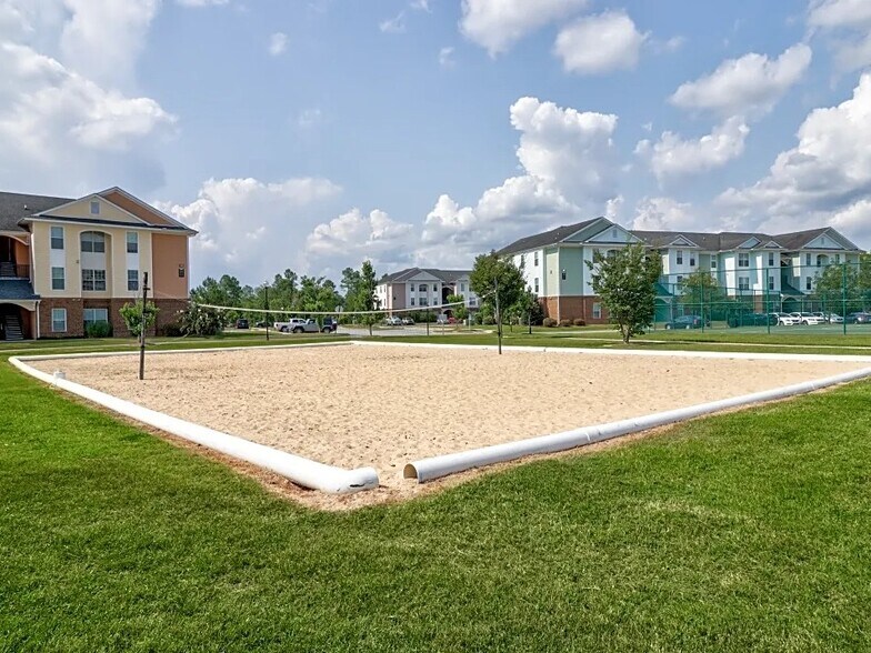More Photos Of 1300 Independence Place Dr, Hinesville Apartments For Sale