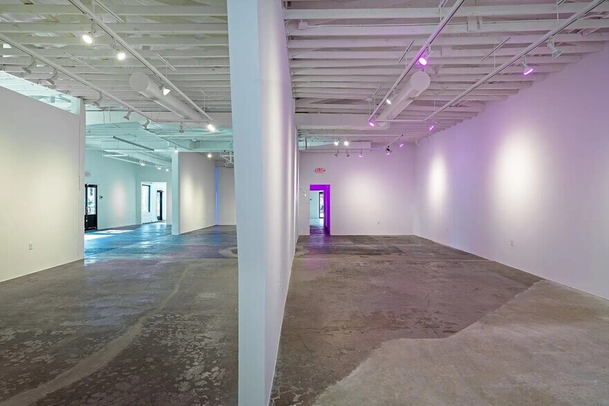 More Photos Of 217 Fairview Ave, Houston Freestanding For Lease