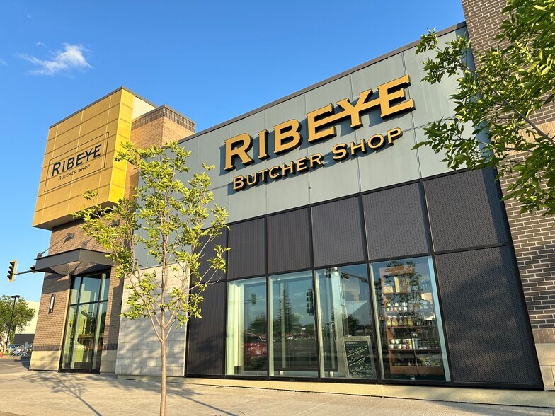 More Photos Of 2021 Sherwood Dr, Sherwood Park General Retail For Lease