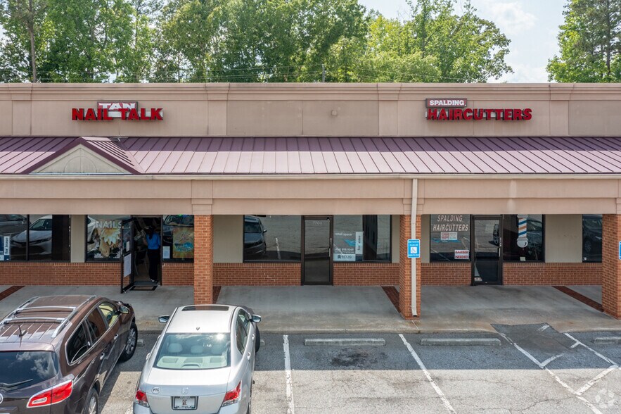 More Photos Of 7702-7760 Spalding Dr, Peachtree Corners General Retail For Lease