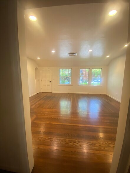 More Photos Of 1505 Main St, Saint Helena Office For Lease