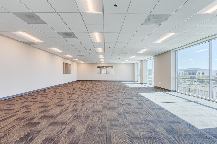 More Photos Of 14280 Rebecca St, Moreno Valley Service For Lease