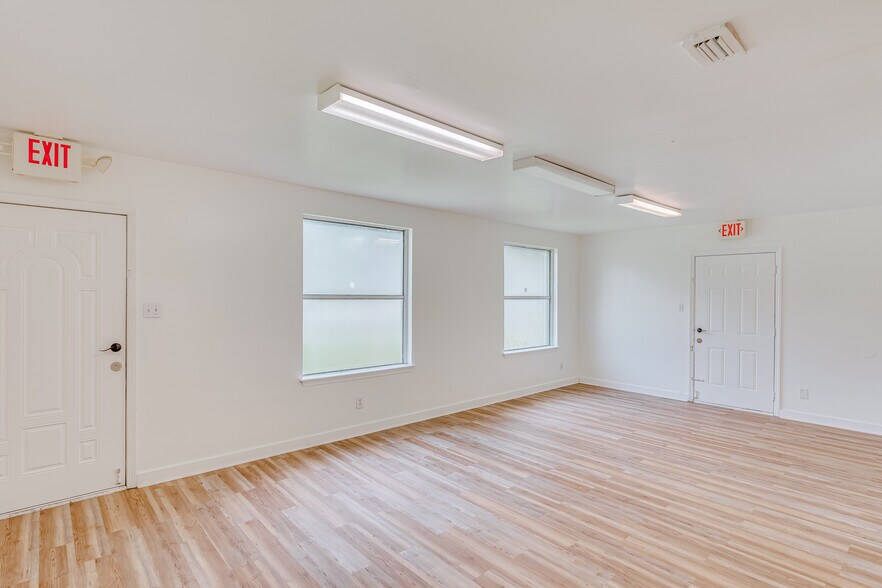More Photos Of 1403 Spring Hill Ave, Mobile Healthcare For Sale