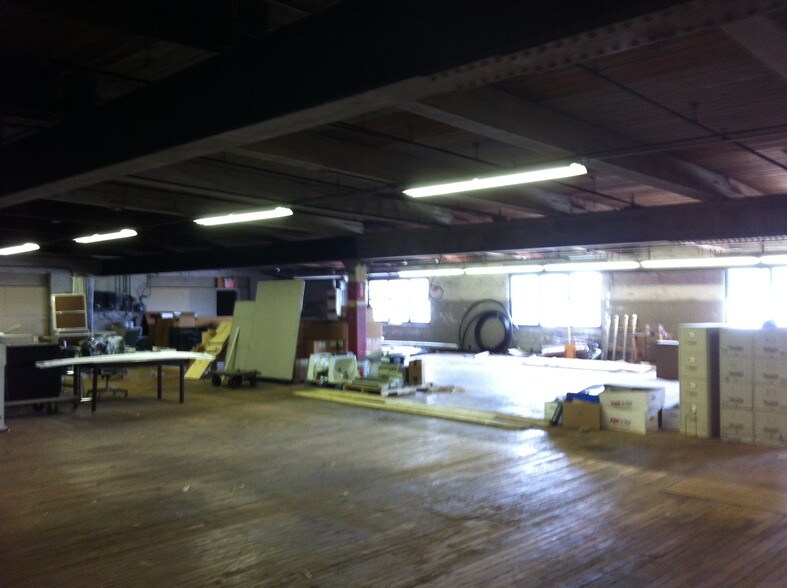 More Photos Of 376 Nash Rd, New Bedford Refrigeration Cold Storage For Lease