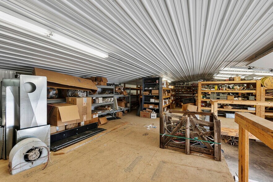 More Photos Of 250 West St, Frohna Office For Sale