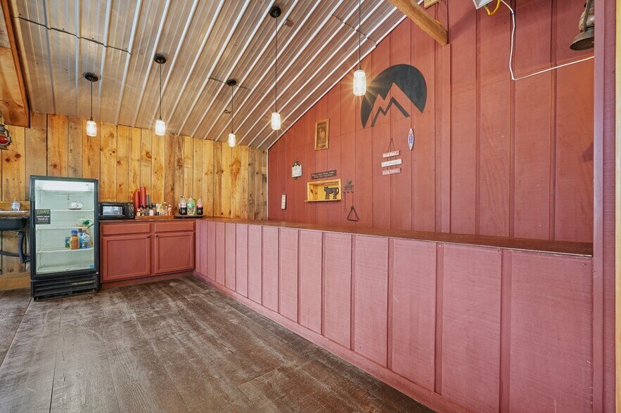 More Photos Of 400 Mulberry Gap Rd, Ellijay Hospitality For Sale