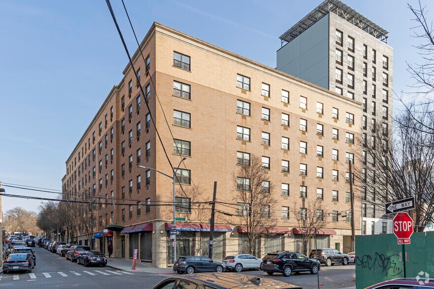 Primary Photo Of 488 E 164th St, Bronx Apartments For Lease