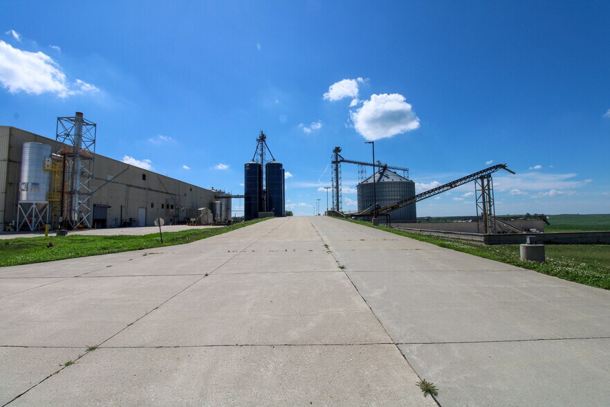 More Photos Of 6059 159th St, Galva Food Processing For Sale