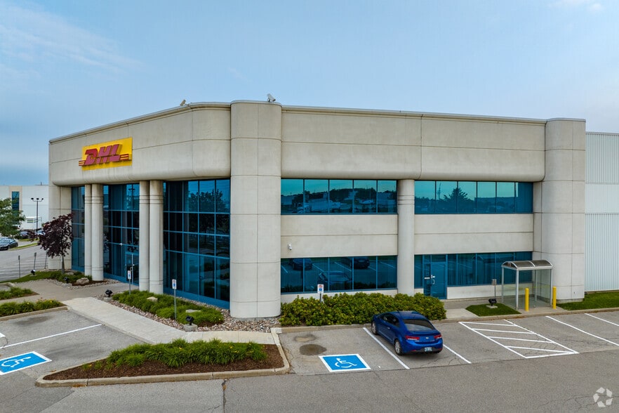 More Photos Of 6200 Edwards Blvd, Mississauga Warehouse For Lease