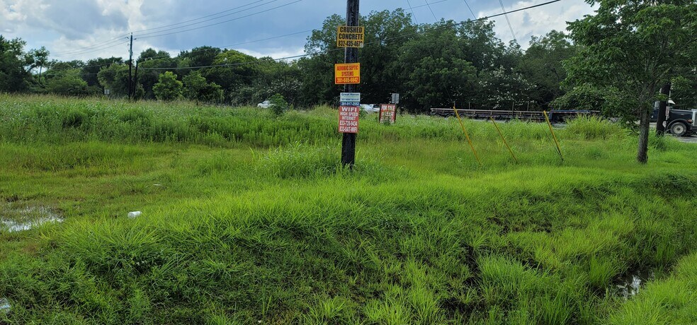 More Photos Of 0 N Main St, Baytown Land For Sale