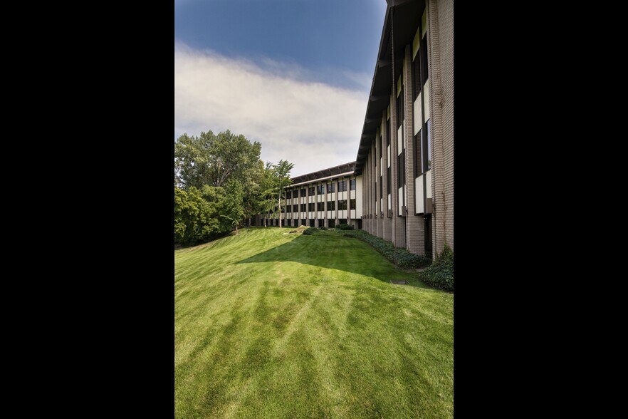 More Photos Of 4885 S 900 E, Salt Lake City Coworking Space