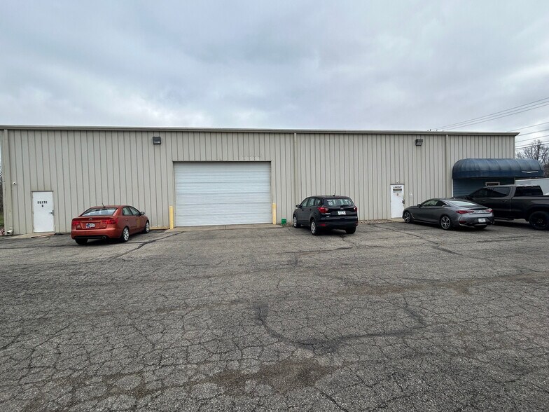More Photos Of 3635 N Home St, Mishawaka Service For Lease