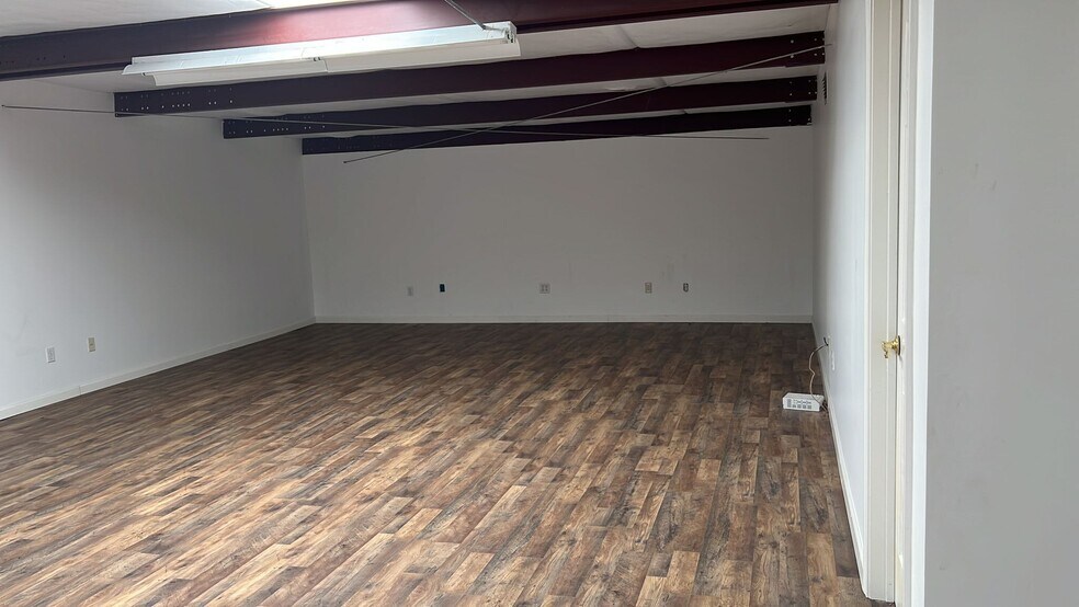 More Photos Of 3941 FM 521 (Almeda) Rd, Fresno Warehouse For Sale