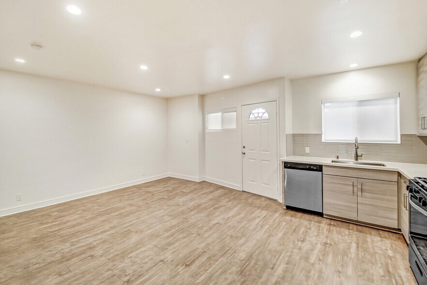 More Photos Of 700 S 6th St, Burbank Apartments For Sale
