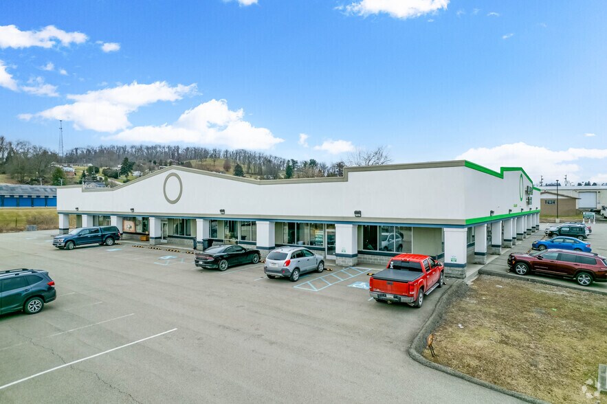 More Photos Of 25-55 Gosai Dr, Bentleyville Freestanding For Lease
