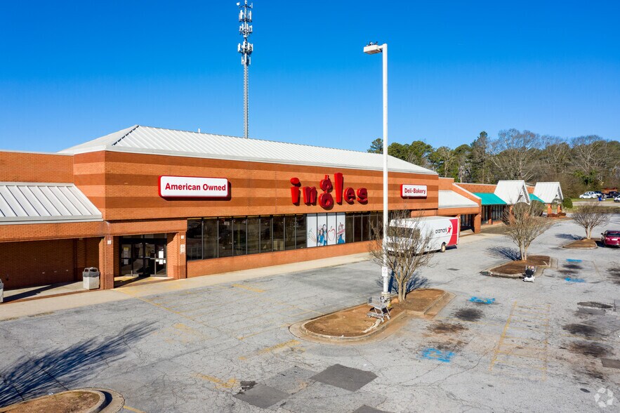 More Photos Of 4813-4823 Rockbridge Rd, Stone Mountain Unknown For Lease