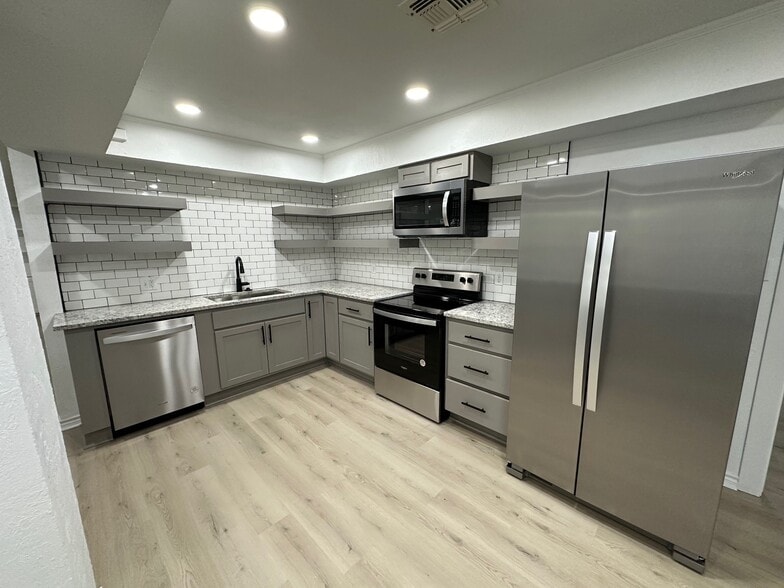 More Photos Of 3989 Graham Road, College Station Sorority Fraternity House For Sale