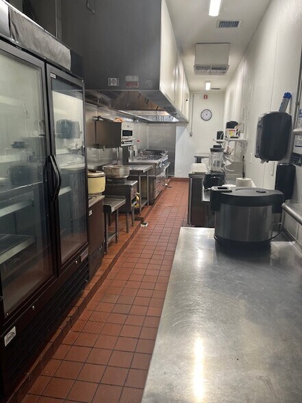 More Photos Of 3249 N Federal Hwy, Boca Raton Restaurant For Lease