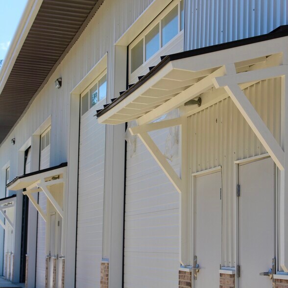 More Photos Of 9 Frito way, Arden Specialty For Sale