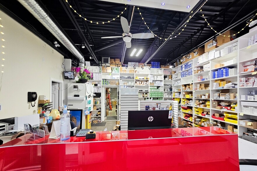 More Photos Of 2920 Ellwood Dr SW, Edmonton Warehouse For Sale