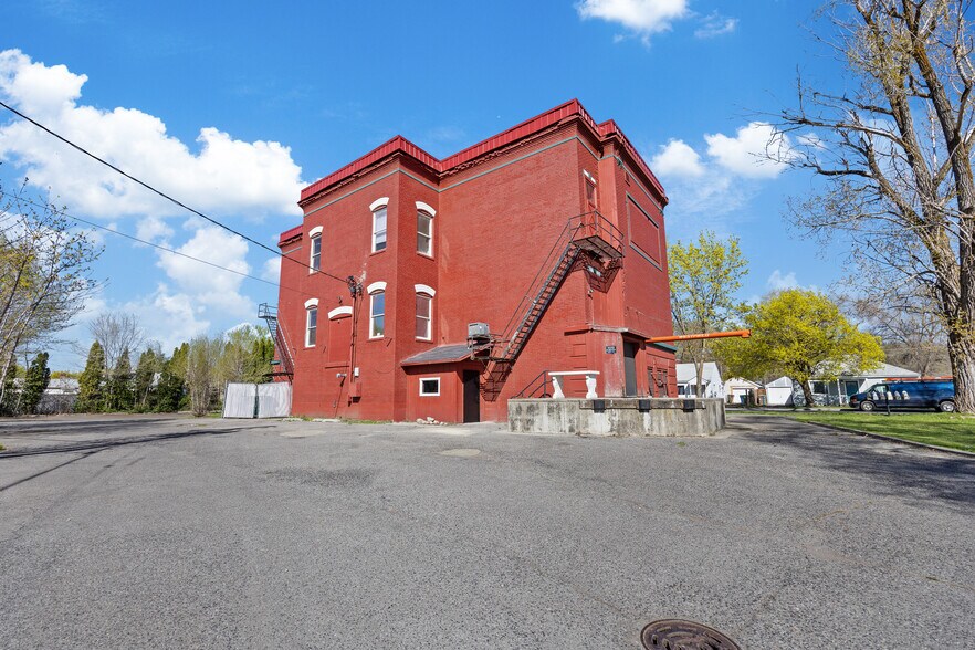 More Photos Of 5634 E Commerce Ave, Spokane Apartments For Sale