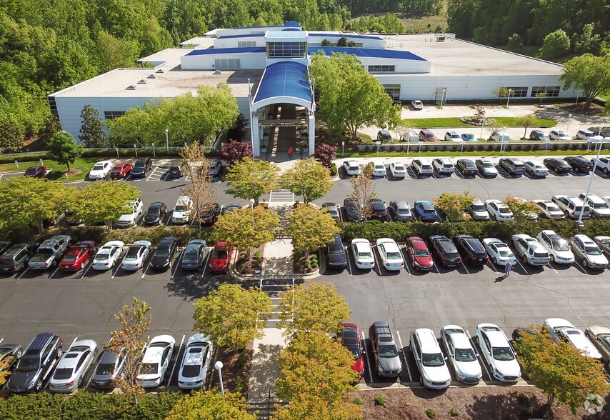 Primary Photo Of 10200 David Taylor Dr, Charlotte Office For Lease