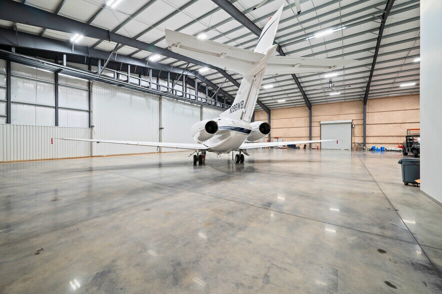 More Photos Of 7622 Eagle Ln, Spring Airplane Hangar For Sale