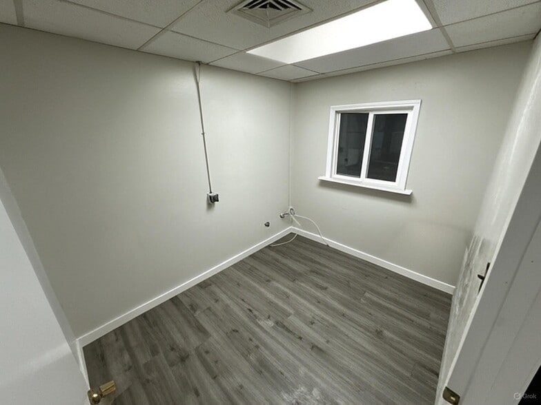 More Photos Of 2014 Homerule St, Honolulu Warehouse For Lease