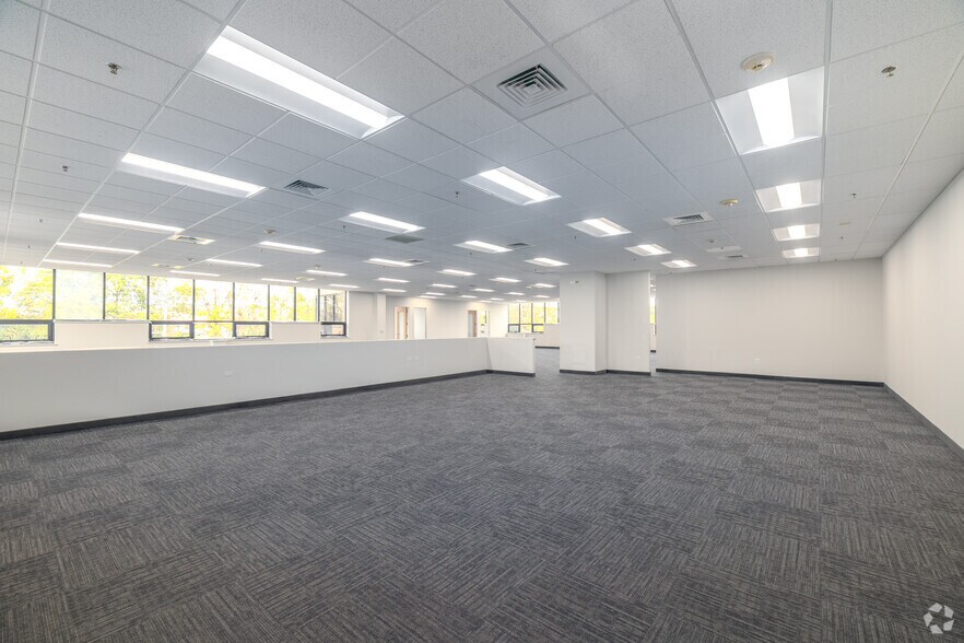 More Photos Of 1 Greenwich St, Stewartsville Medical For Lease