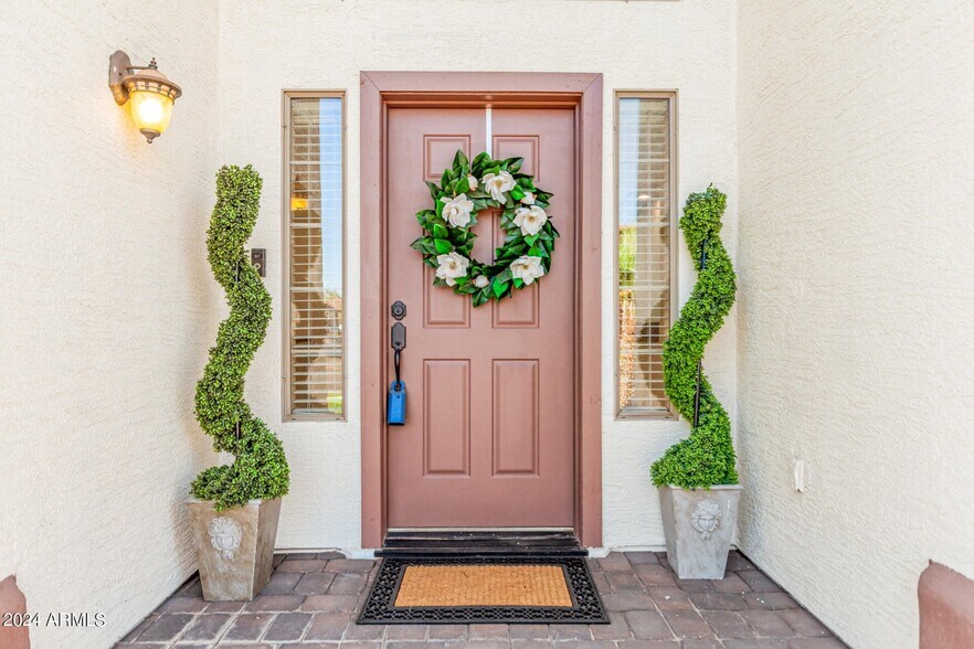 More Photos Of 1330 E Lynx Way, Chandler Specialty For Sale