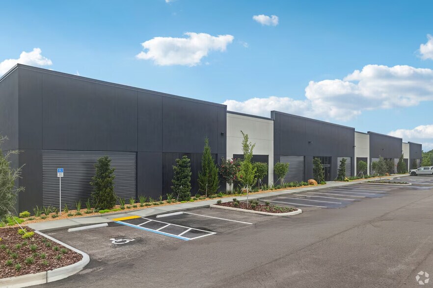 More Photos Of 4320 County Line Rd, Lakeland Unknown For Lease