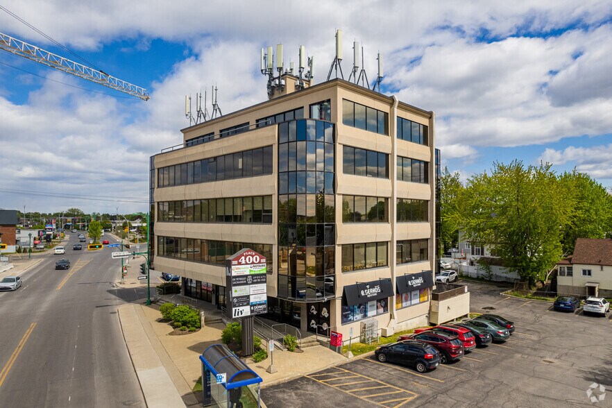 More Photos Of 400 Boul Curé-Labelle, Laval Loft Creative Space For Sale