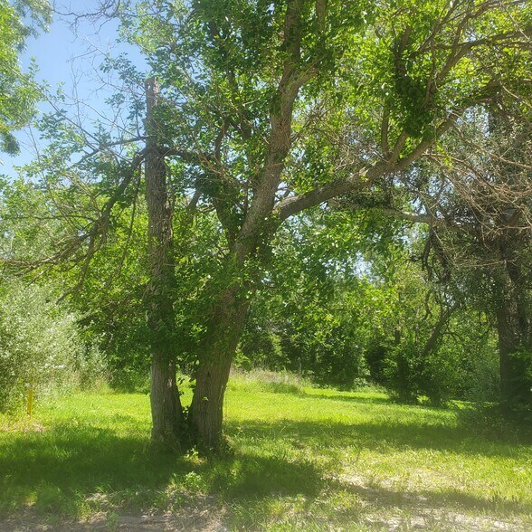 More Photos Of 524 N 6th St, Osage City Land For Sale