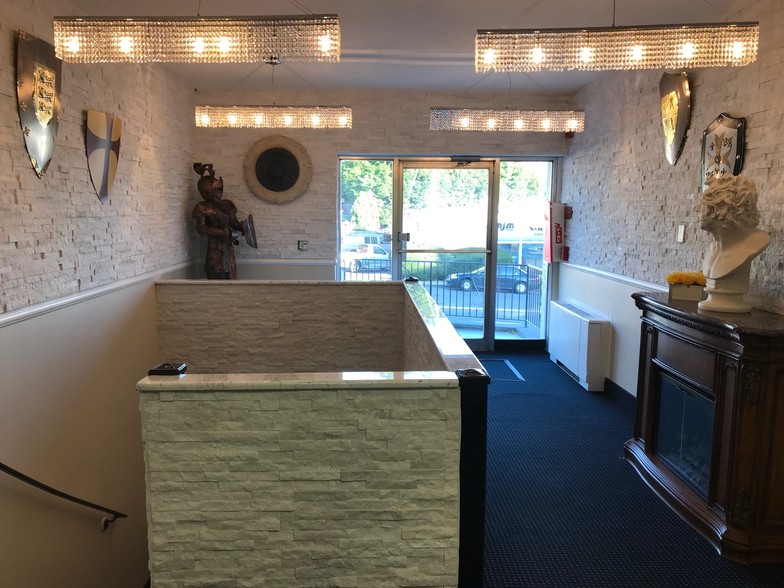 More Photos Of 444 E Boston Post Rd, Mamaroneck Medical For Lease