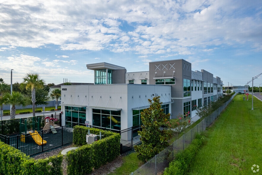 More Photos Of 10920 Moss Park Rd, Orlando Medical For Lease