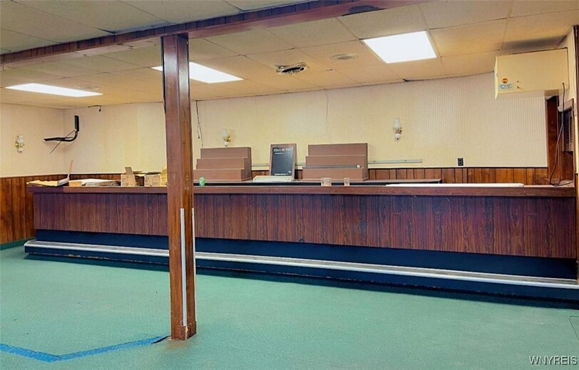 More Photos Of 1701 Pine Ave, Niagara Falls Restaurant For Sale