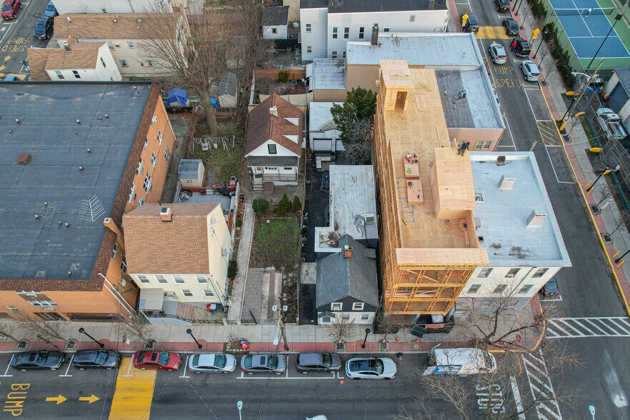 More Photos Of 206 Bergenline Ave, Union City Land For Sale