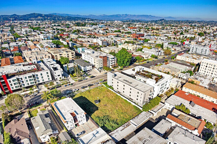 More Photos Of 4820 Oakwood Ave, Los Angeles Land For Sale