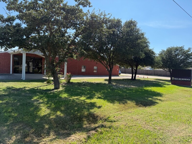 More Photos Of 8200 Schrade Rd, Rowlett Religious Facility For Sale