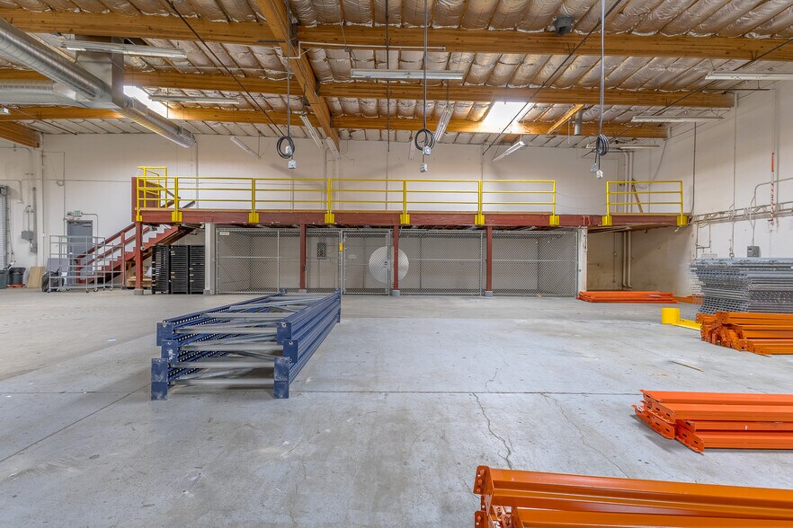 More Photos Of 481 Aaron St, Cotati Warehouse For Lease